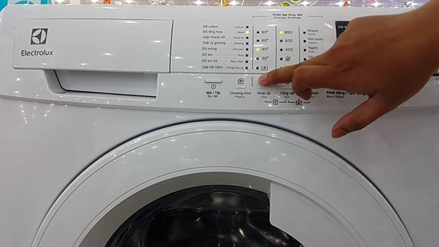 Chế độ vắt của máy giặt Electrolux cửa ngang