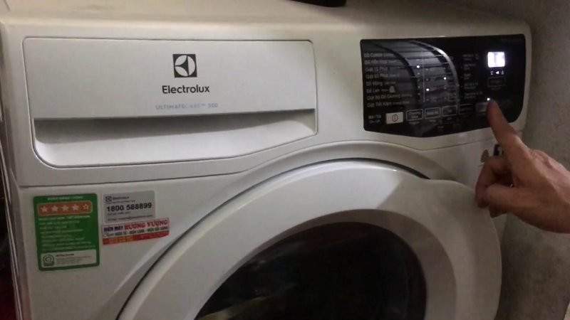 Tìm hiểu về máy giặt Electrolux bị báo lỗi E95